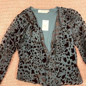Astr blouse size small